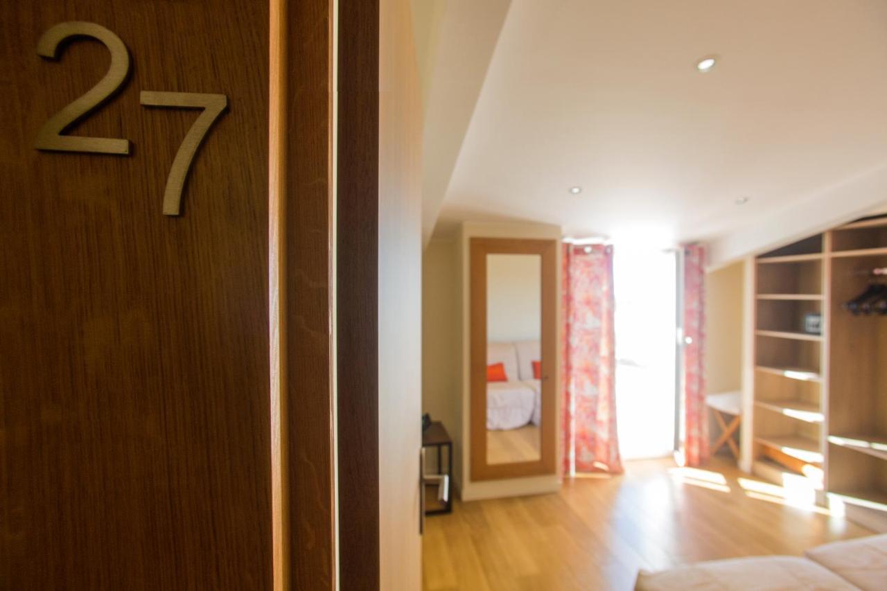 Hotel Cesario カルヴィ エクステリア 写真