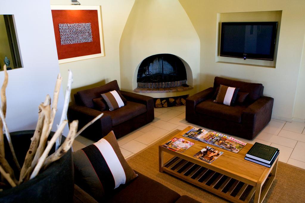 Hotel Cesario カルヴィ エクステリア 写真