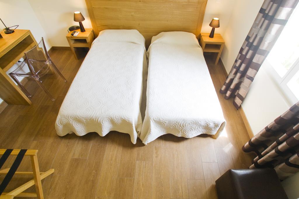 Hotel Cesario カルヴィ 部屋 写真
